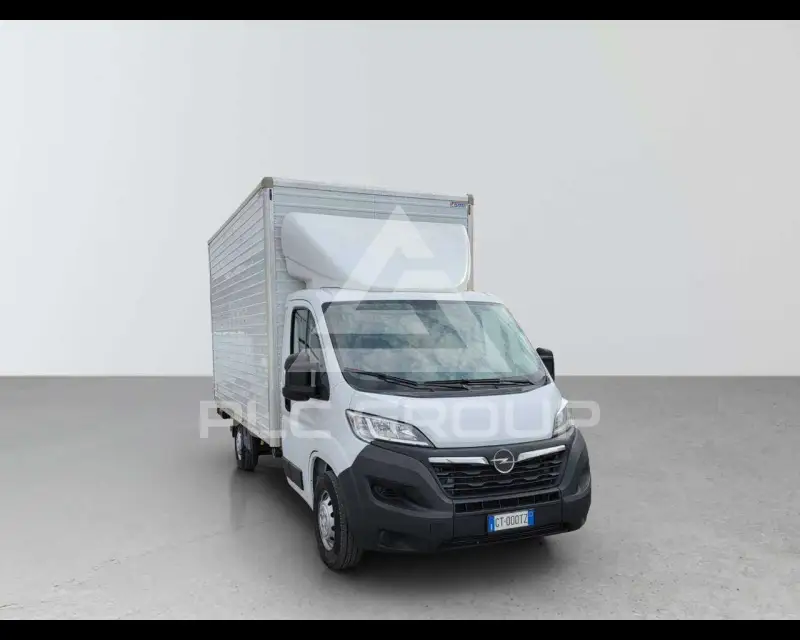 2024 Opel Movano
