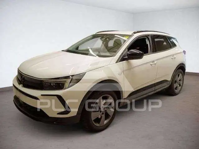 2024 Opel GrandlandX
