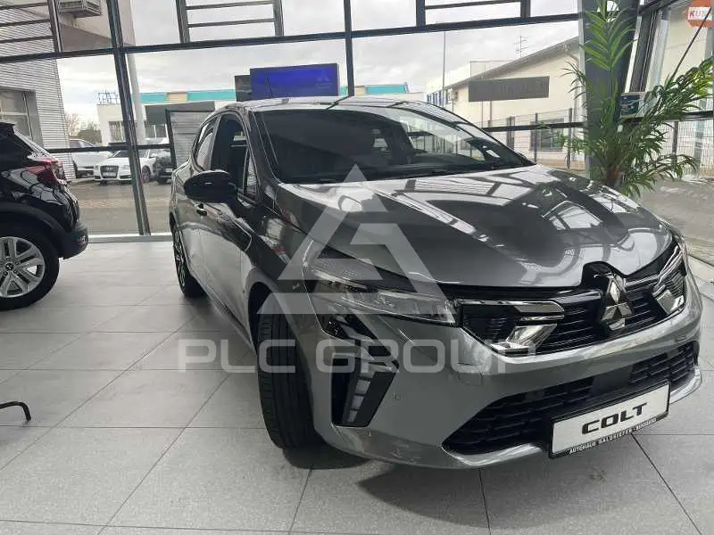 2025 Mitsubishi Colt