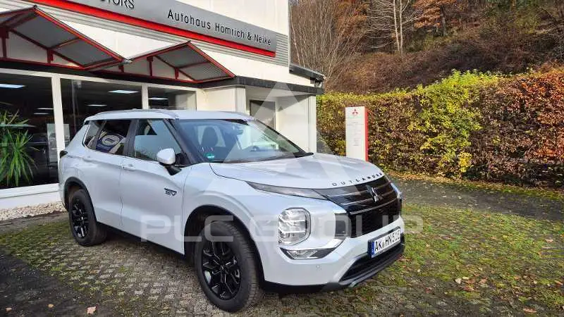 2025 Mitsubishi OUTLANDER