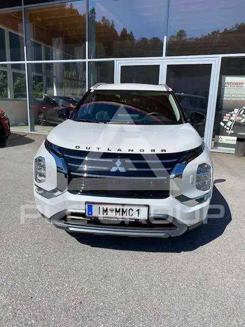 2025 Mitsubishi OUTLANDER