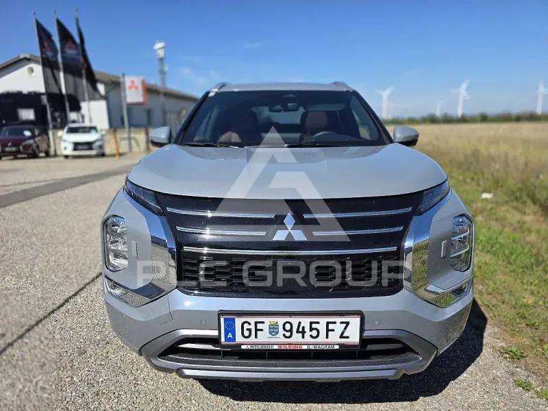 2025 Mitsubishi OUTLANDER