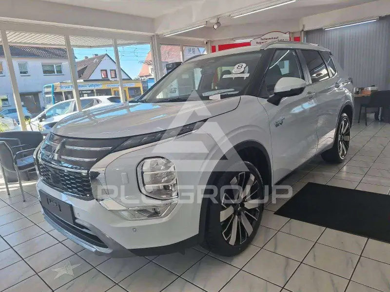 2025 Mitsubishi OUTLANDER