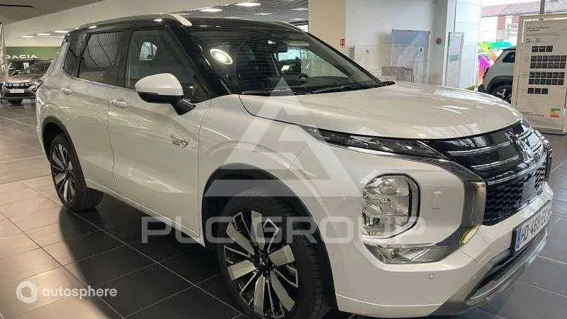 2025 Mitsubishi OUTLANDER
