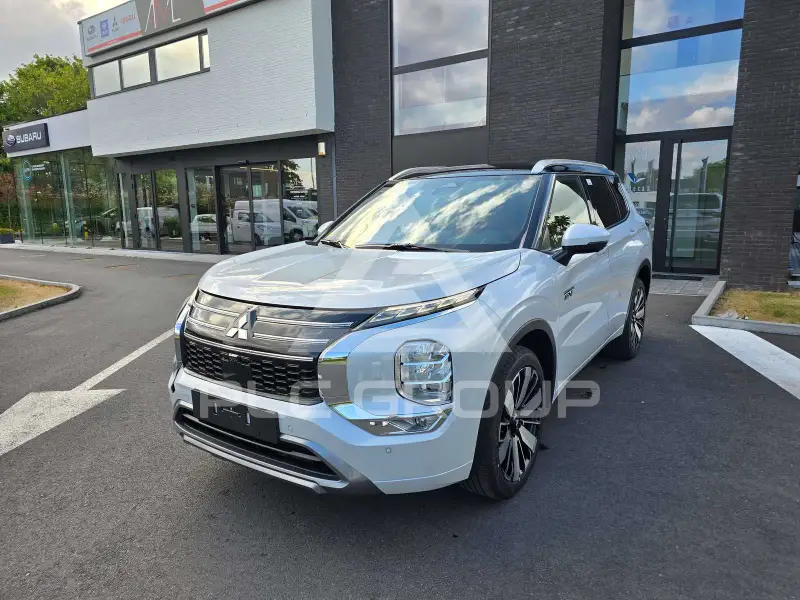 2026 Mitsubishi OUTLANDER