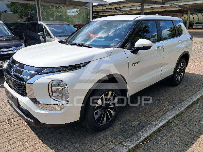 2025 Mitsubishi OUTLANDER