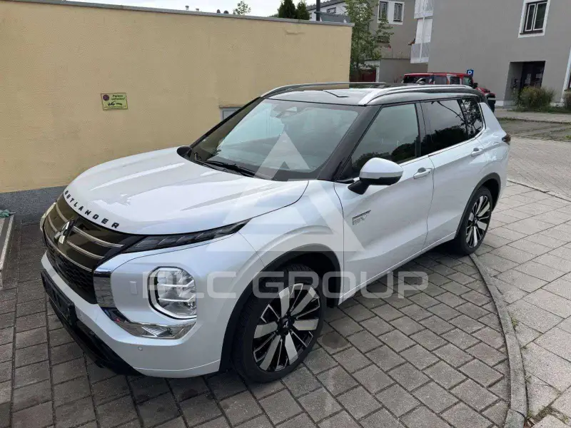 2025 Mitsubishi OUTLANDER