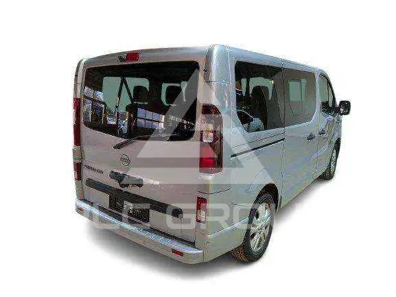 2025 Nissan Primastar