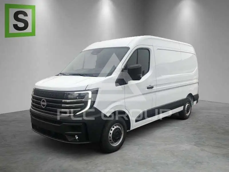 2025 Nissan Interstar