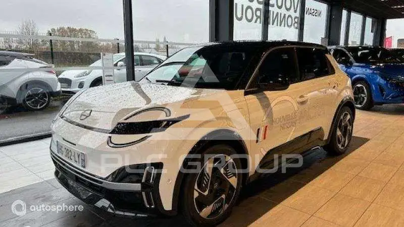 2025 Nissan MICRA