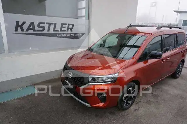 2025 Nissan TOWNSTAR
