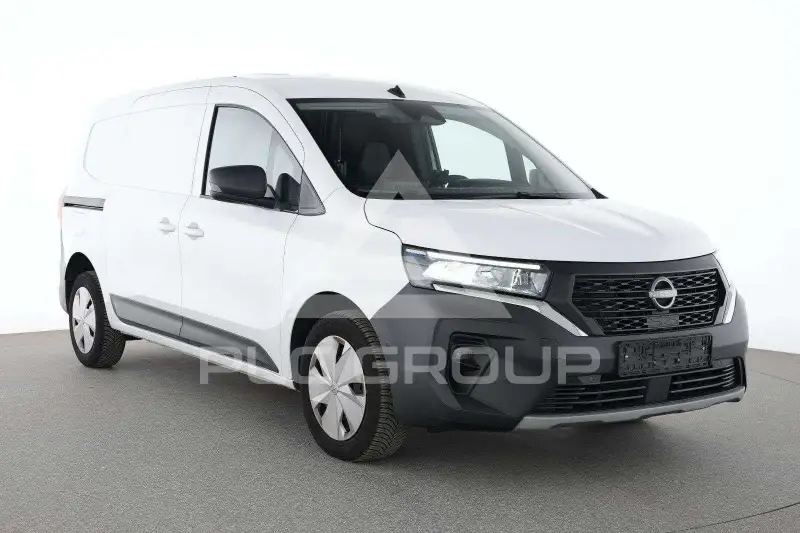2025 Nissan TOWNSTAR