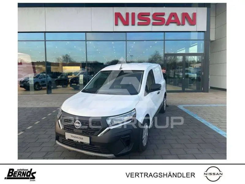 2025 Nissan TOWNSTAR