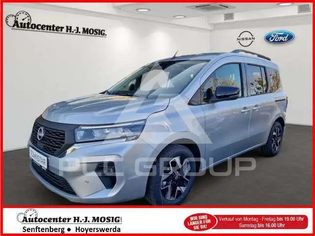 2025 Nissan TOWNSTAR