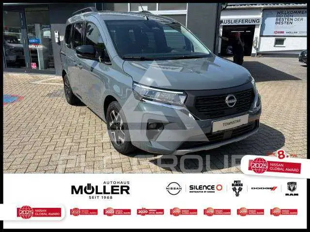 2025 Nissan TOWNSTAR
