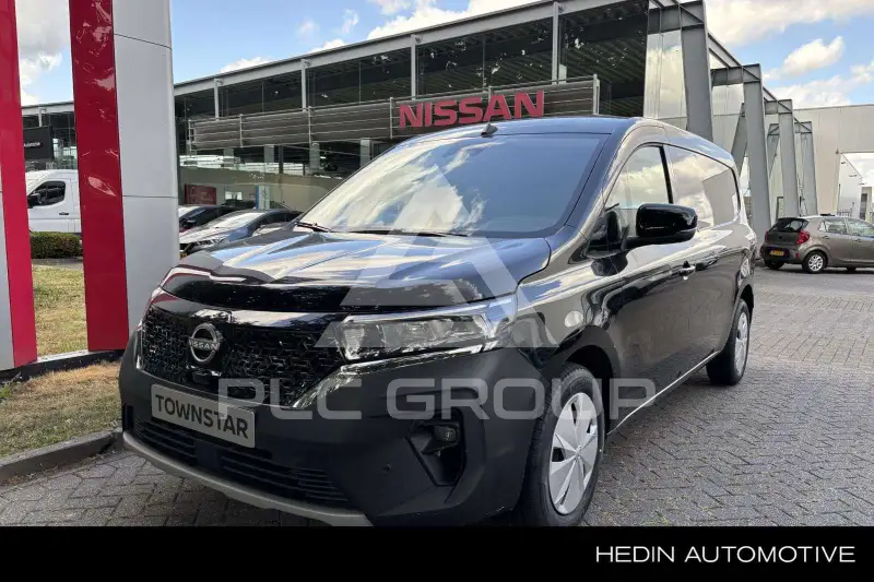 2025 Nissan TOWNSTAR