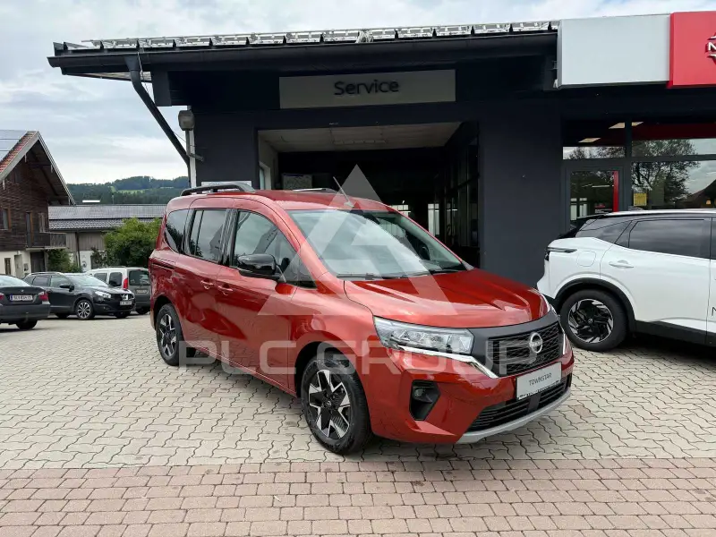 2025 Nissan TOWNSTAR