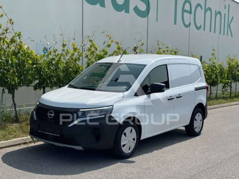 2025 Nissan TOWNSTAR