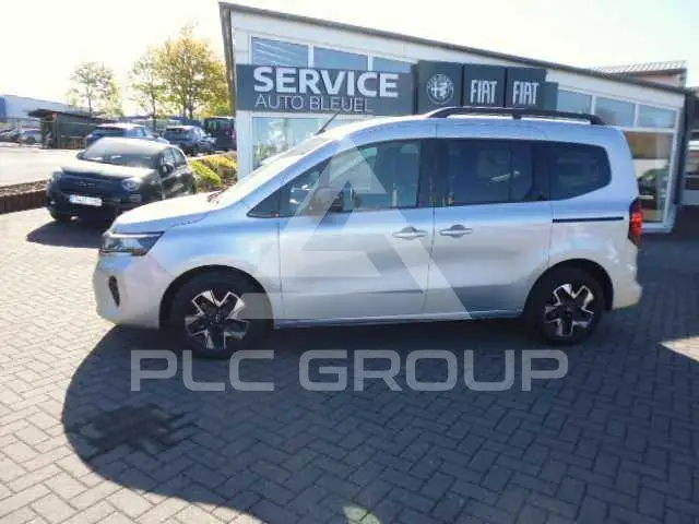 2025 Nissan TOWNSTAR