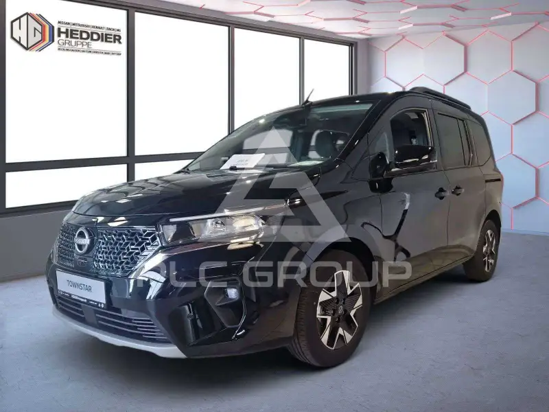 2025 Nissan TOWNSTAR