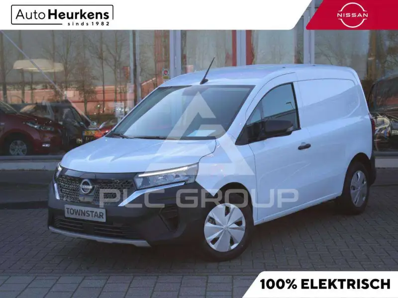 2025 Nissan TOWNSTAR