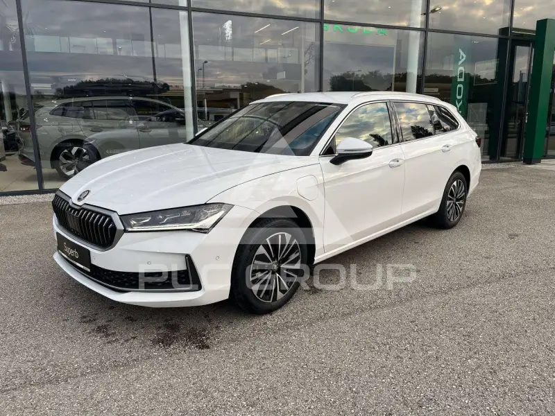 2025 Skoda Superb