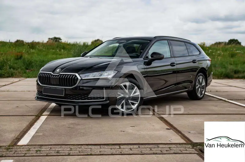 2025 Skoda Superb