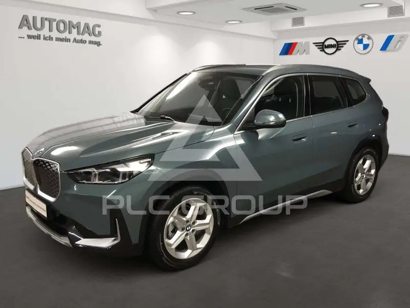 2025 BMW iX