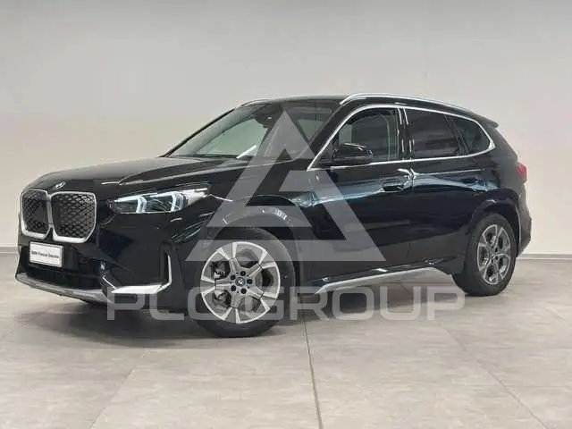 2025 BMW iX