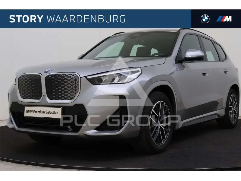 2025 BMW iX