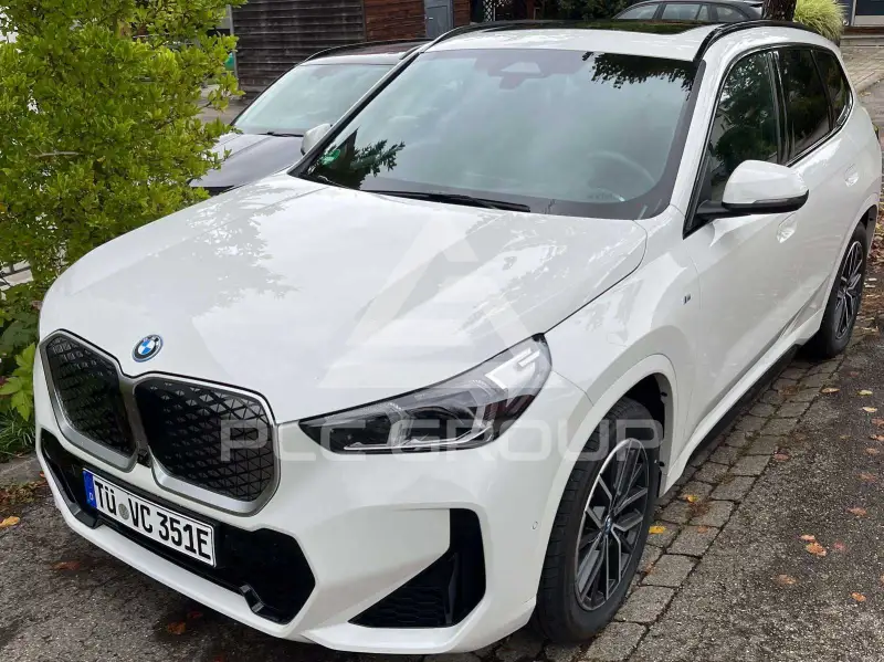 2025 BMW iX
