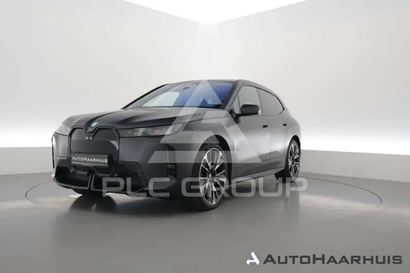 2025 BMW iX