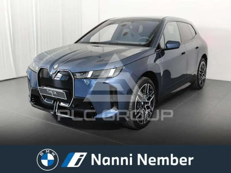 2025 BMW iX