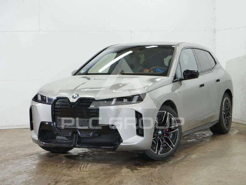 2025 BMW iX