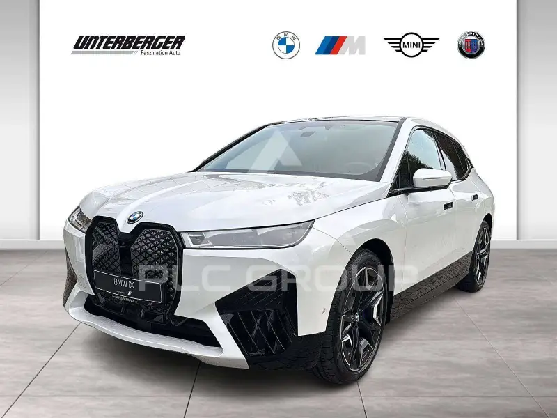 2025 BMW iX