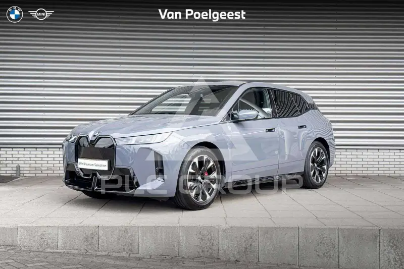 2025 BMW iX