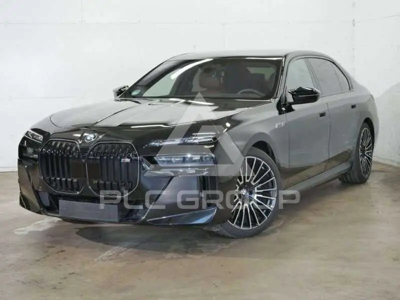 2025 BMW I7