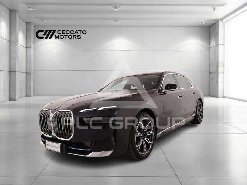 2025 BMW I7