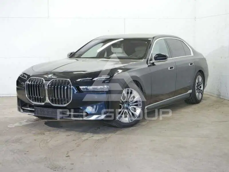 2025 BMW I7