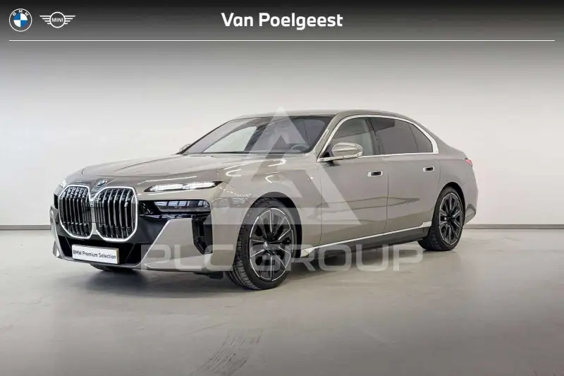 2025 BMW I7