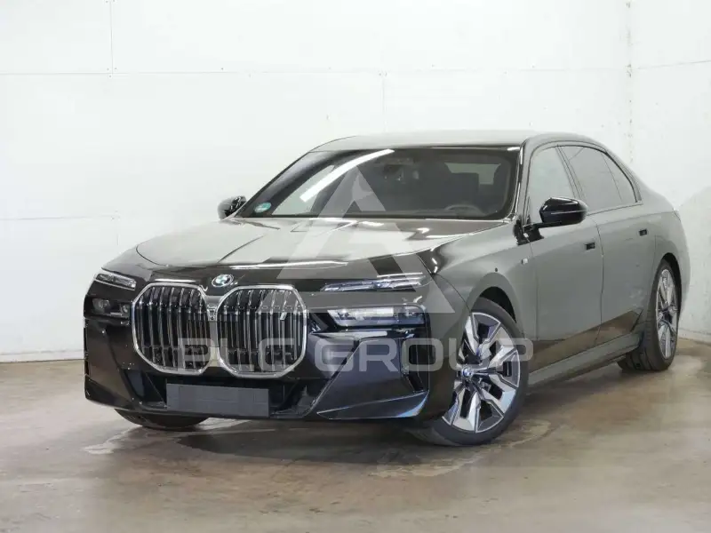2025 BMW I7