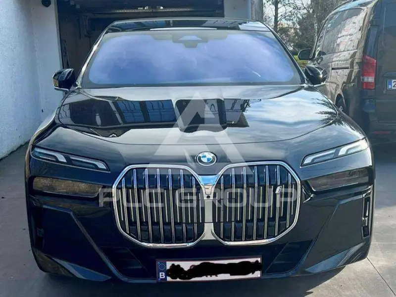 2025 BMW I7