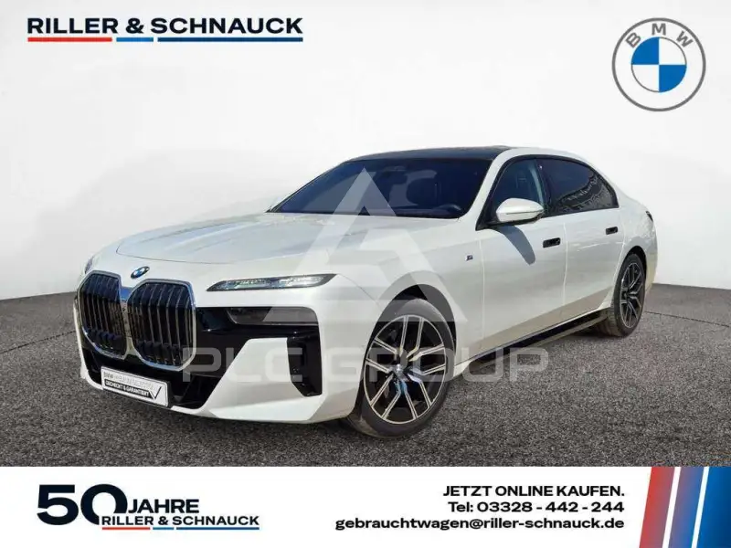 2025 BMW 740