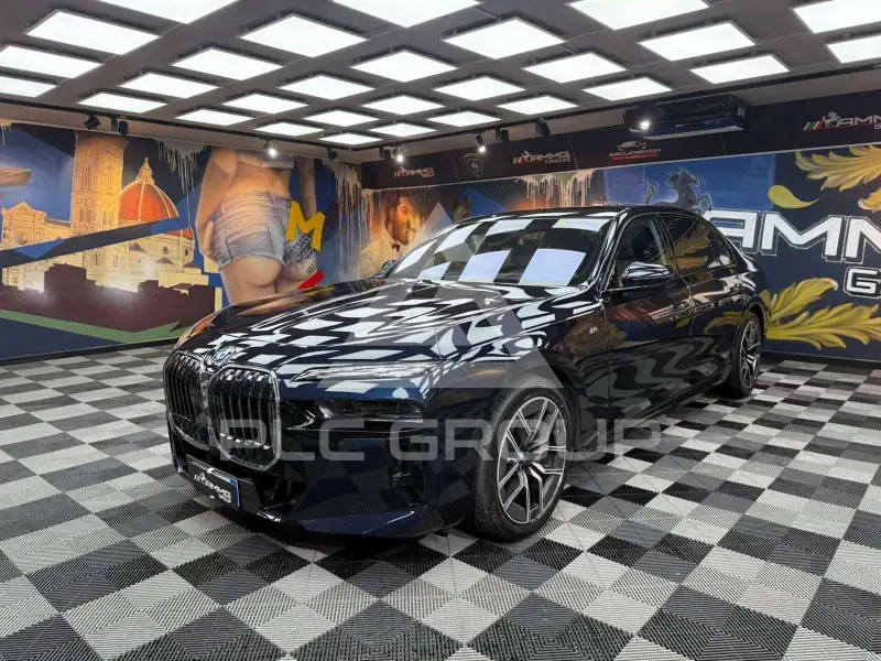 2025 BMW 740