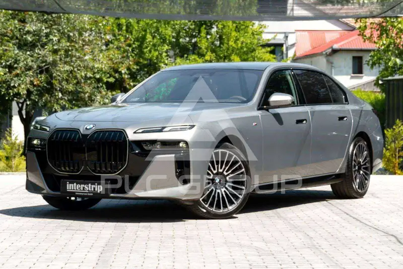2025 BMW 740