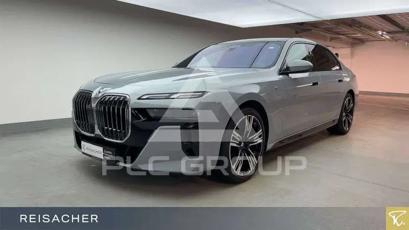 2025 BMW 740