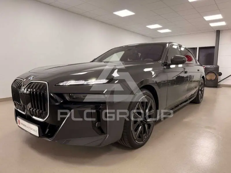 2025 BMW 740