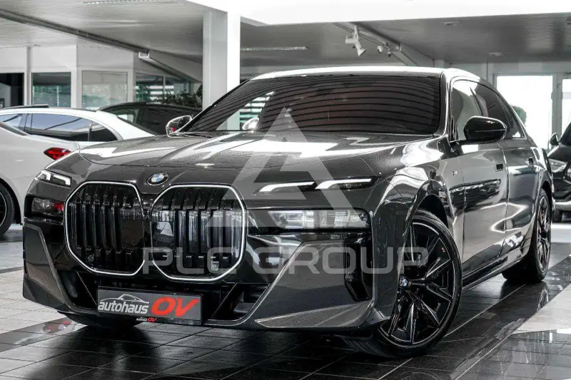 2025 BMW 740
