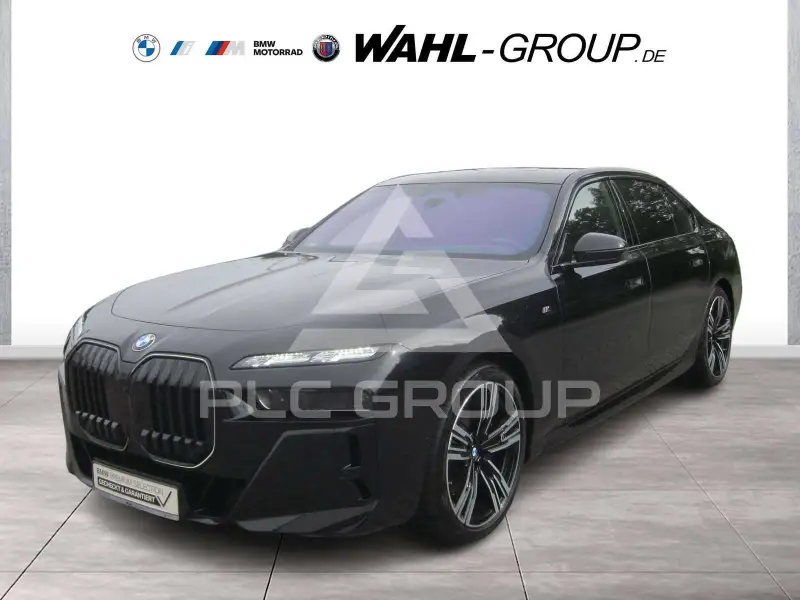 2025 BMW 740