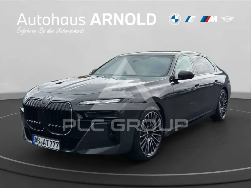 2025 BMW 740
